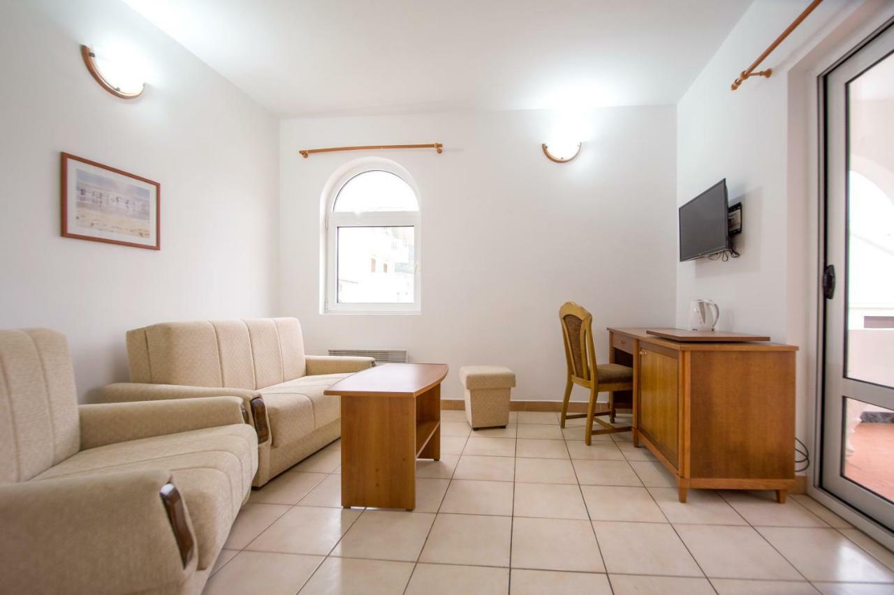 Apartments & Rooms Nikolic Budva Extérieur photo