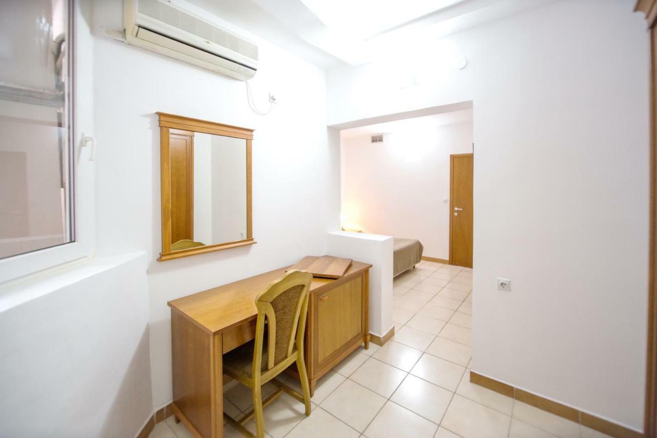 Apartments & Rooms Nikolic Budva Extérieur photo